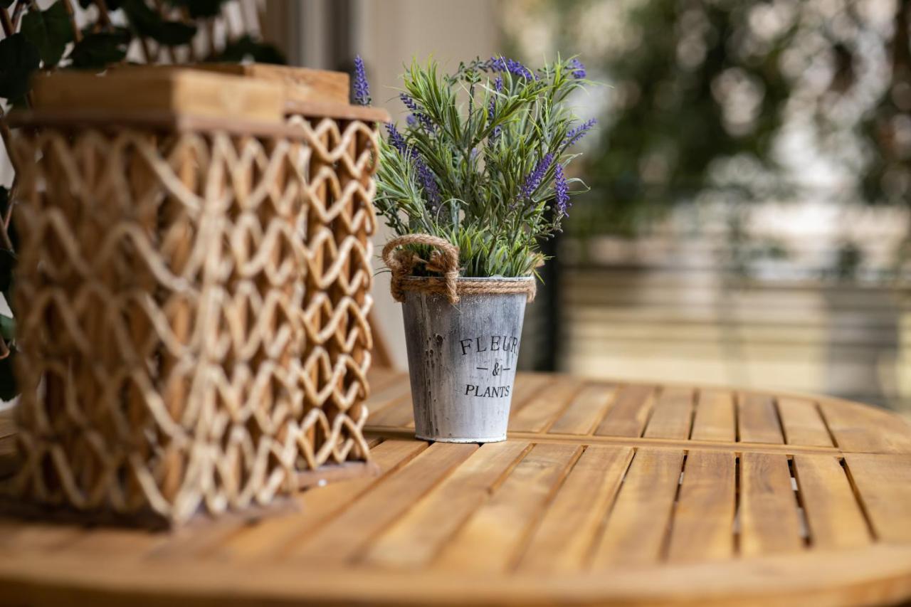 Fobillo Apartment At Charilaou テッサロニキ エクステリア 写真